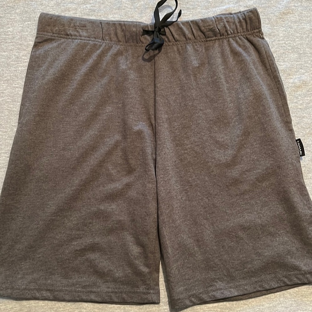 *NWOT* Tahari French Terry Lounge Shorts